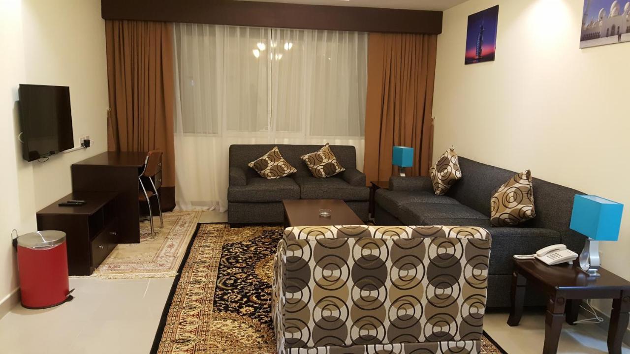Travellers Hotel Apartment Dubai Room photo